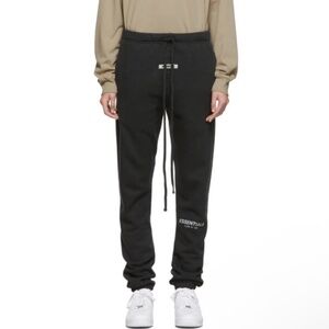 Essentials fear of god sweatpants
